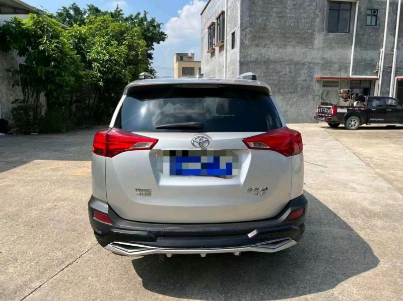 珠海16年丰田RAV4荣放4