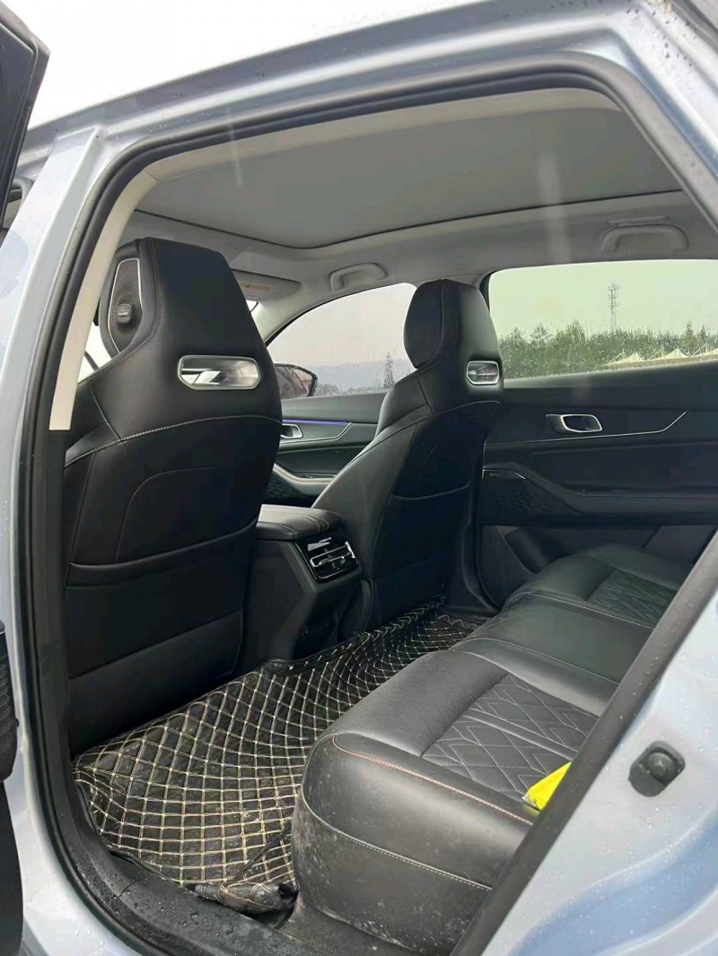 重庆21年长安汽车UNI-K4