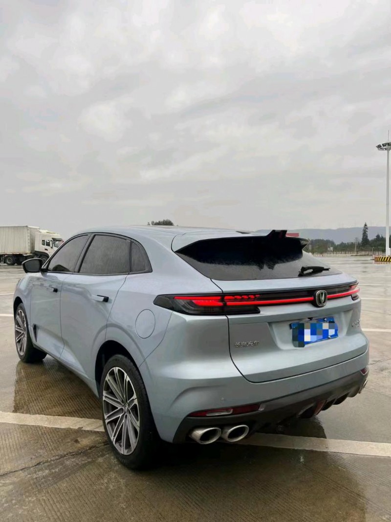 重庆21年长安汽车UNI-K5