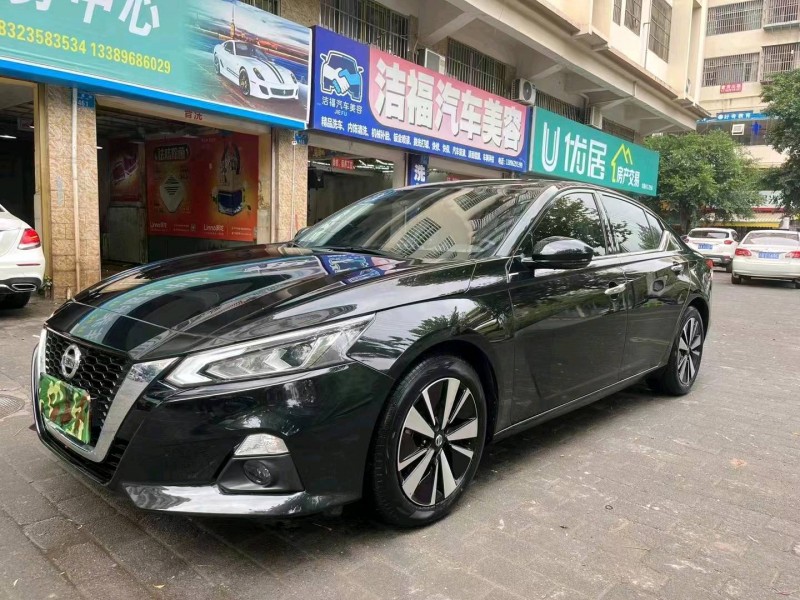 重庆22年日产天籁3