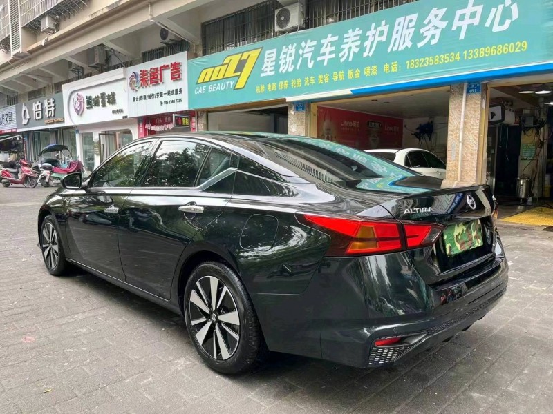 重庆22年日产天籁5
