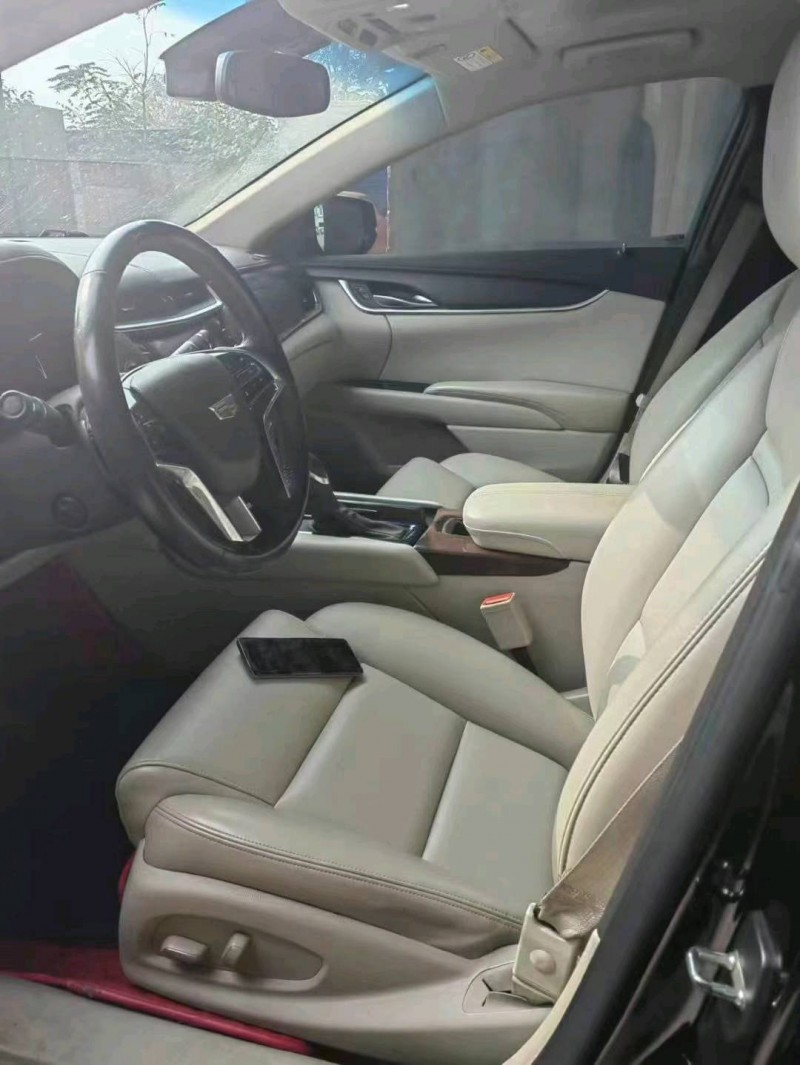 邯郸17年凯迪拉克XTS6