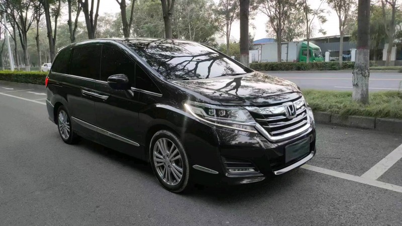 邯郸17年本田艾力绅2