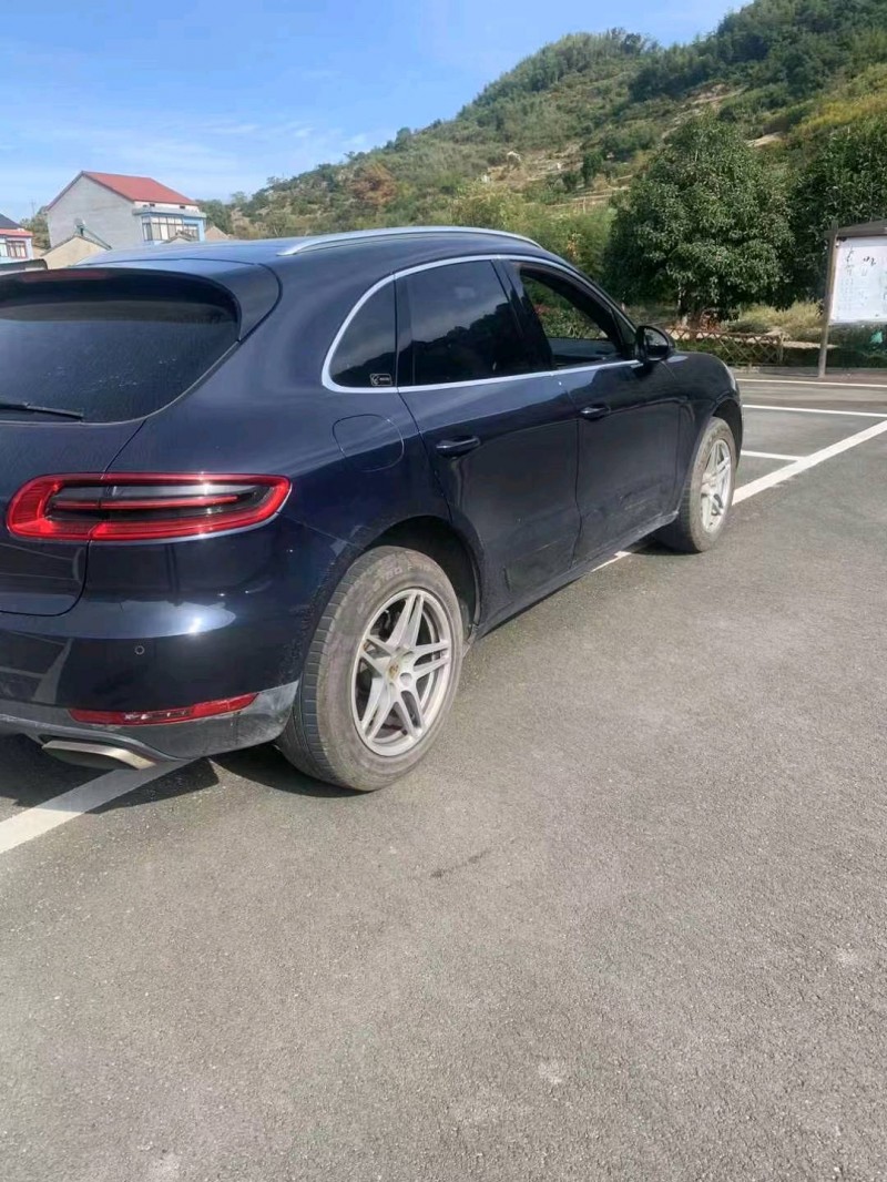 嘉兴18年保时捷Macan9
