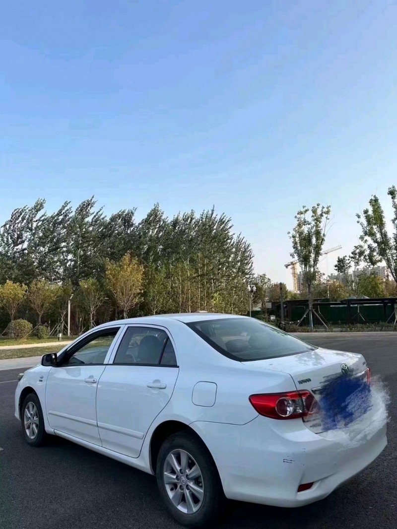 东营13年丰田卡罗拉5