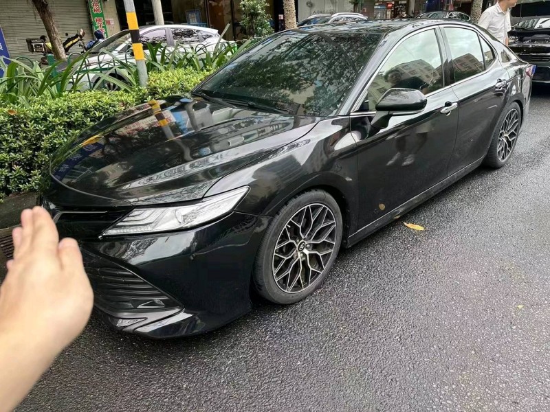 东营21年丰田凯美瑞2