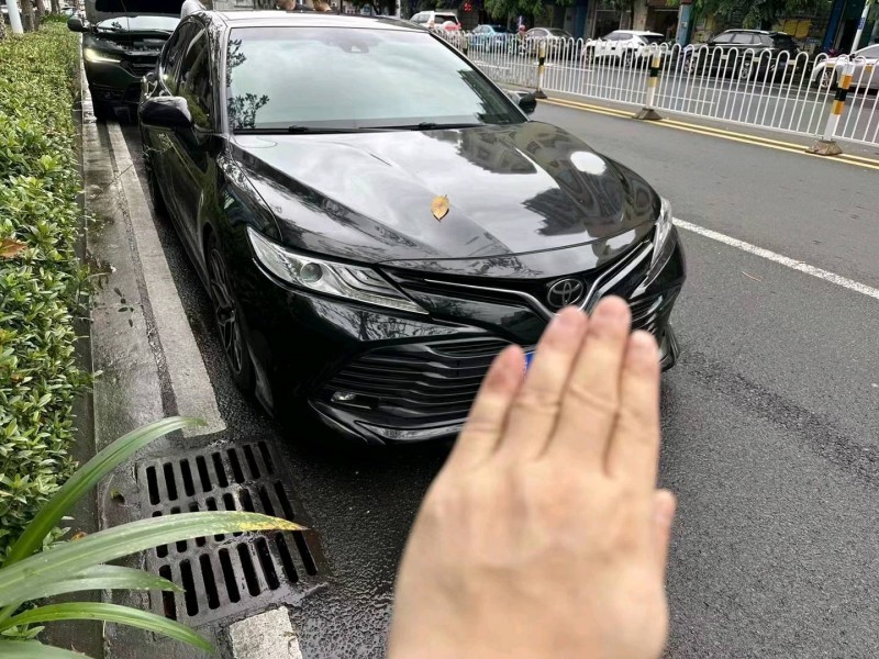东营21年丰田凯美瑞7