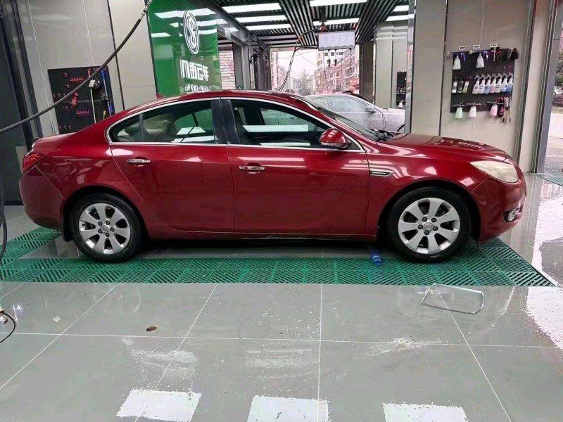 东营12年别克君威6