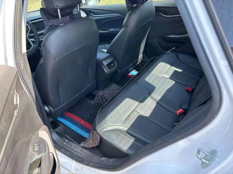 东营21年别克英朗2