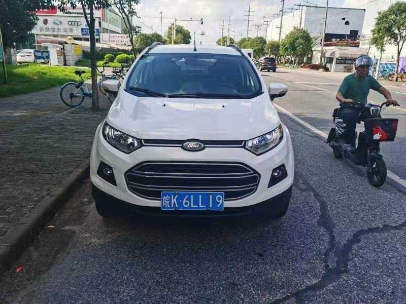 青岛16年福特翼搏1