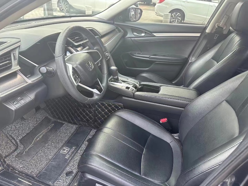 珠海18年本田思域3