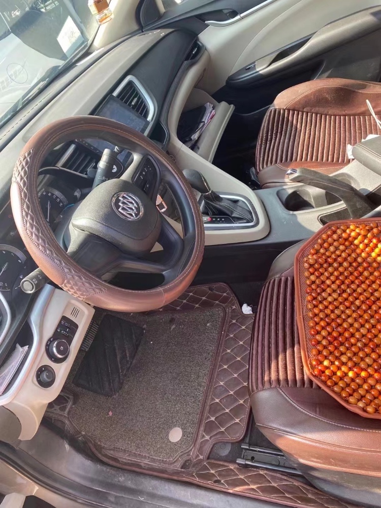 珠海17年别克英朗2