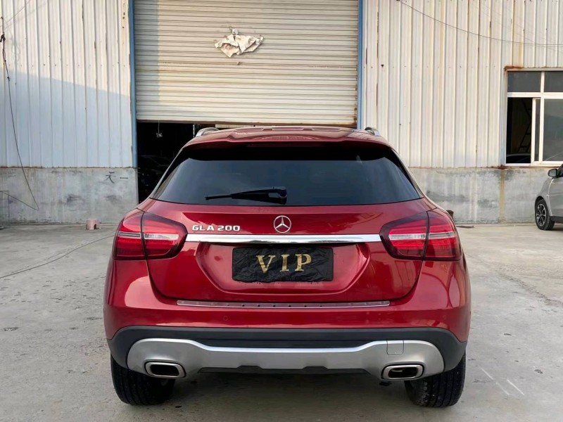 济宁19年奔驰GLA9