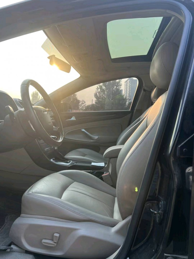 菏泽11年福特蒙迪欧-致胜6