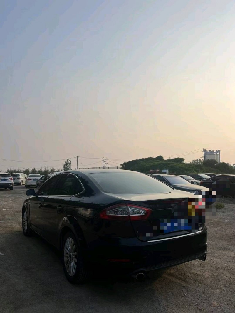 菏泽11年福特蒙迪欧-致胜8