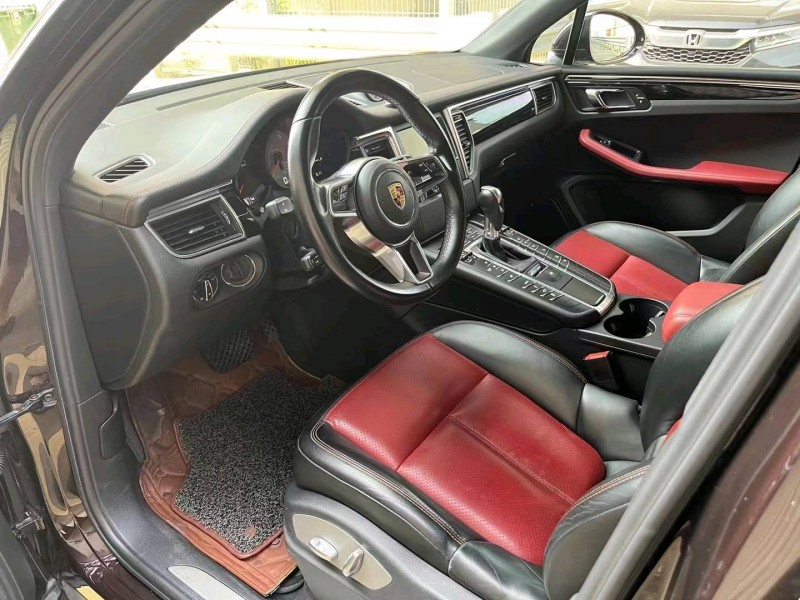 中山16年保时捷Macan5