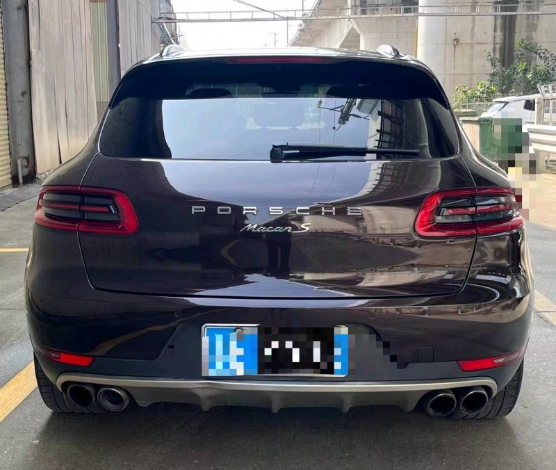 中山16年保时捷Macan9