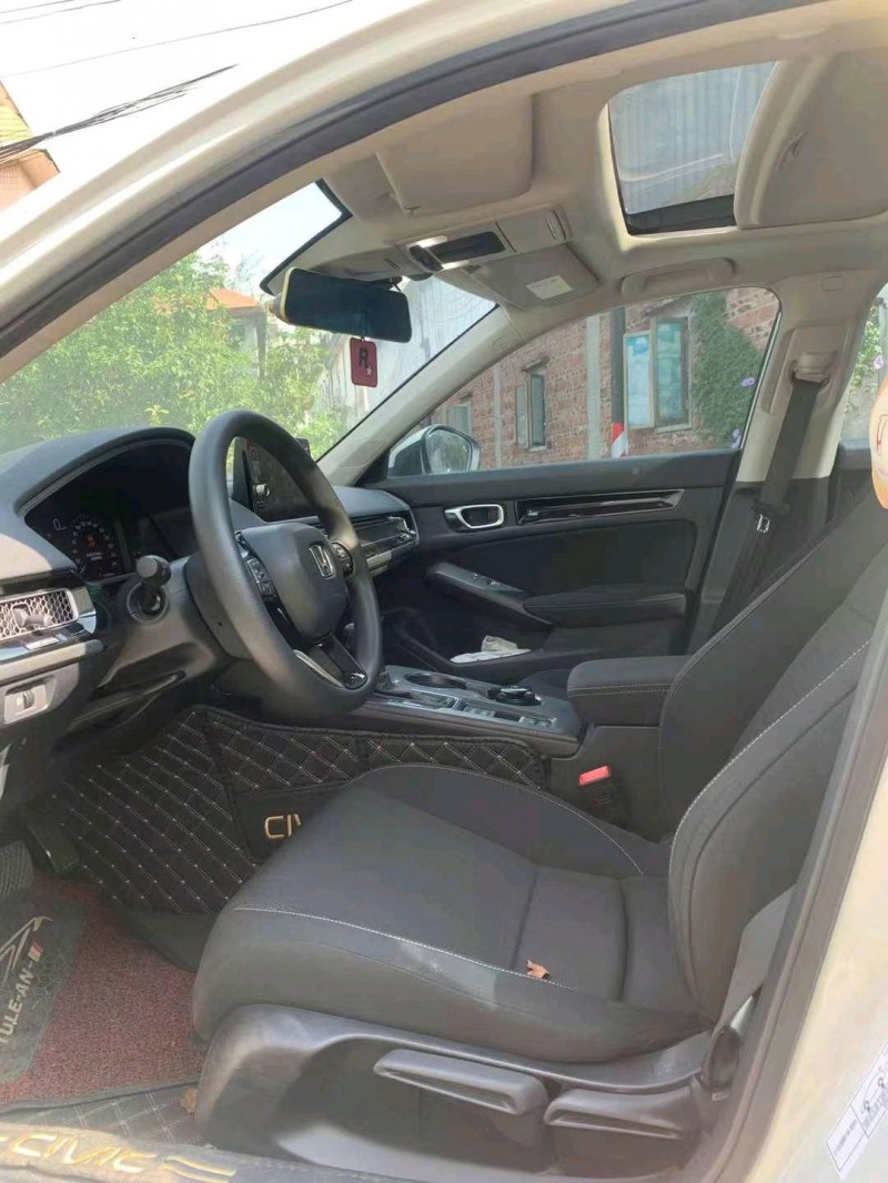 深圳22年本田思域8