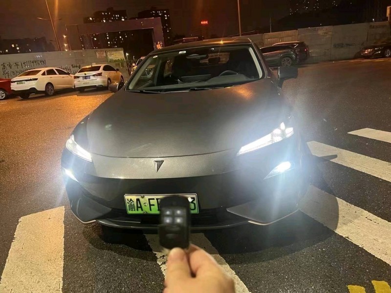 重庆22年长安汽车深蓝1