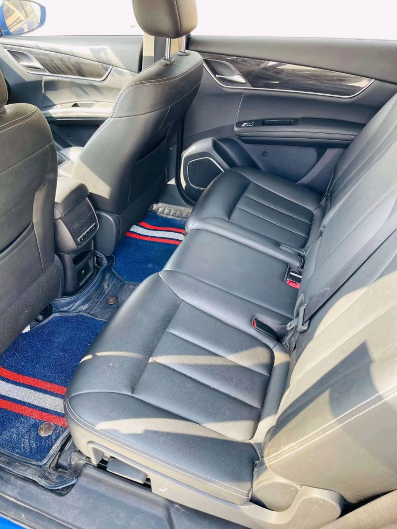 东营18年比亚迪宋MAX8