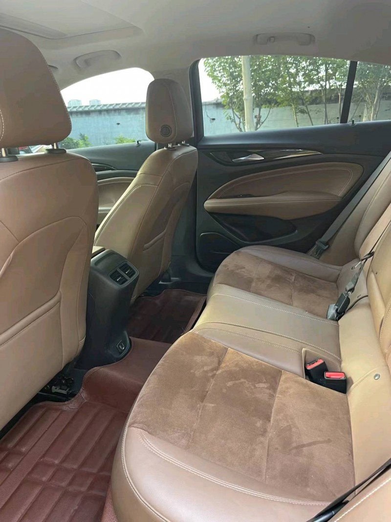 徐州22年别克君威8