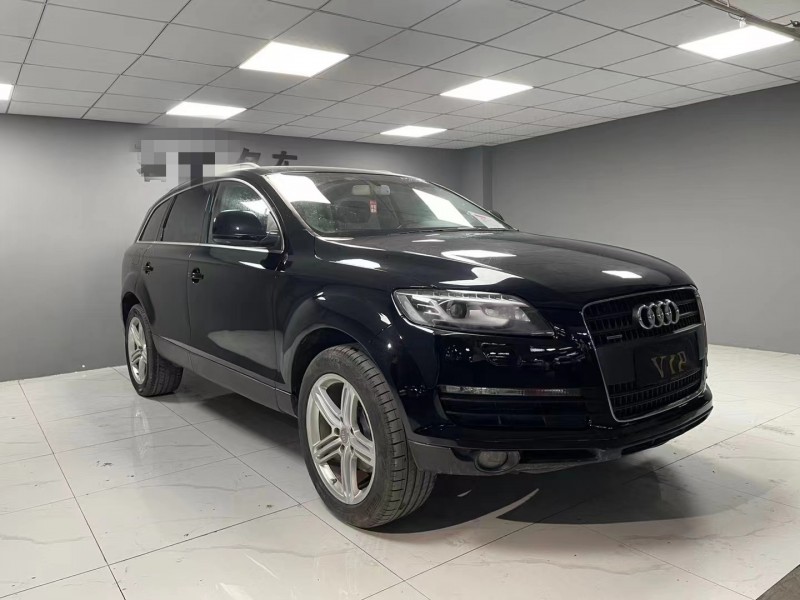 成都12年奥迪Q72