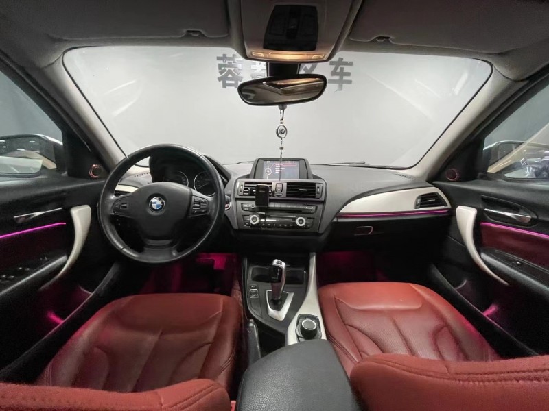 成都14年宝马1系7