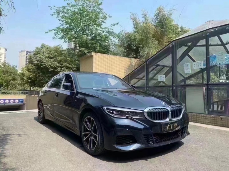 成都22年宝马3系2