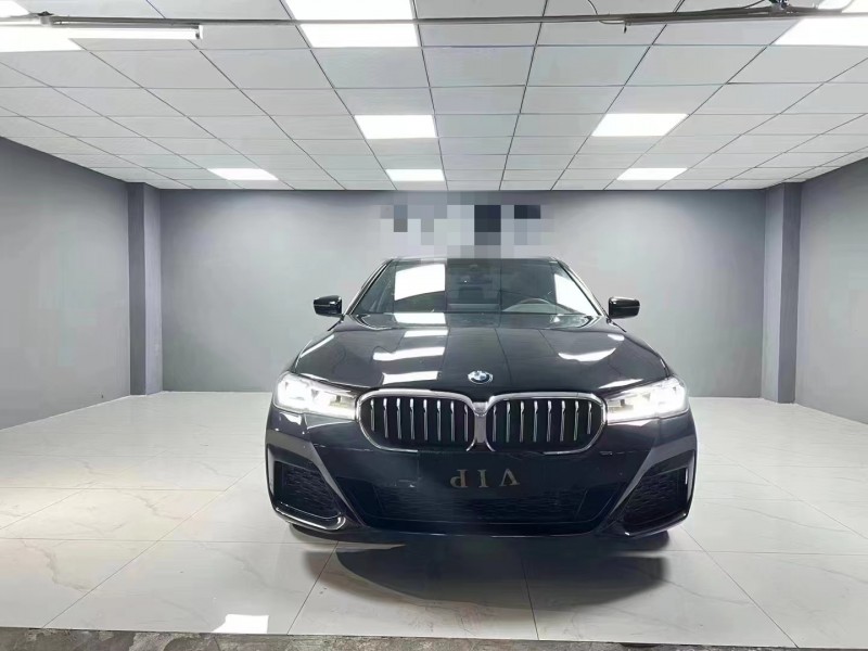 成都22年宝马5系1