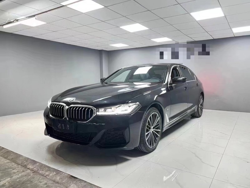 成都22年宝马5系3