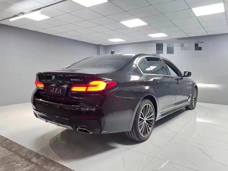 成都22年宝马5系6