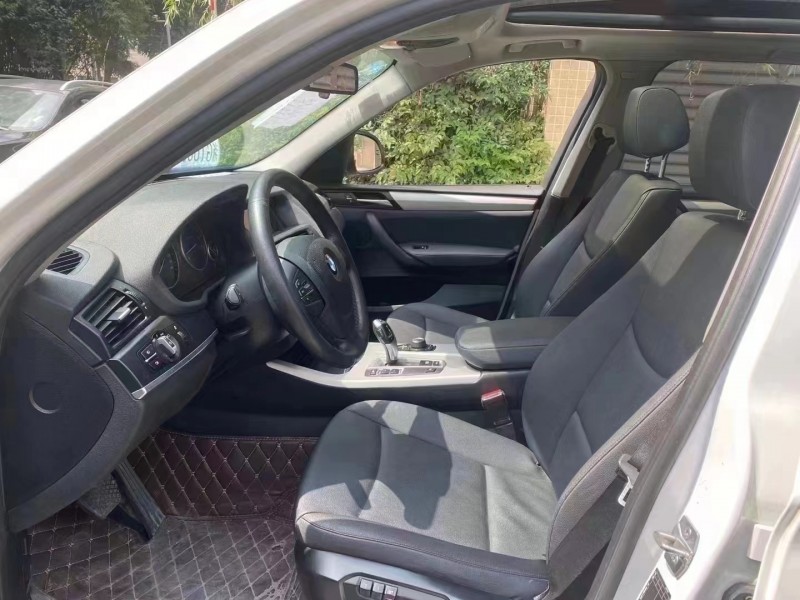 成都16年宝马X34