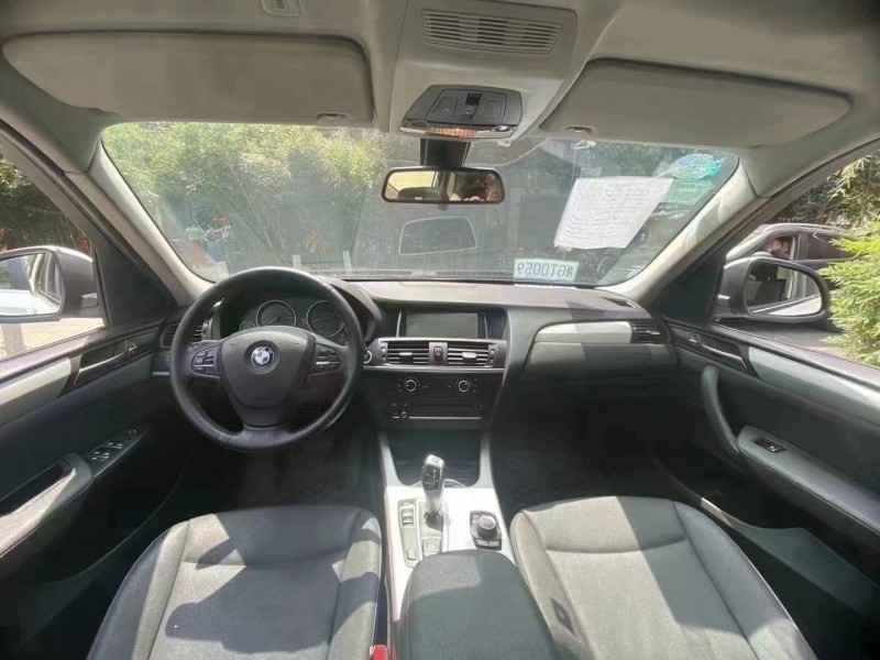 成都16年宝马X35