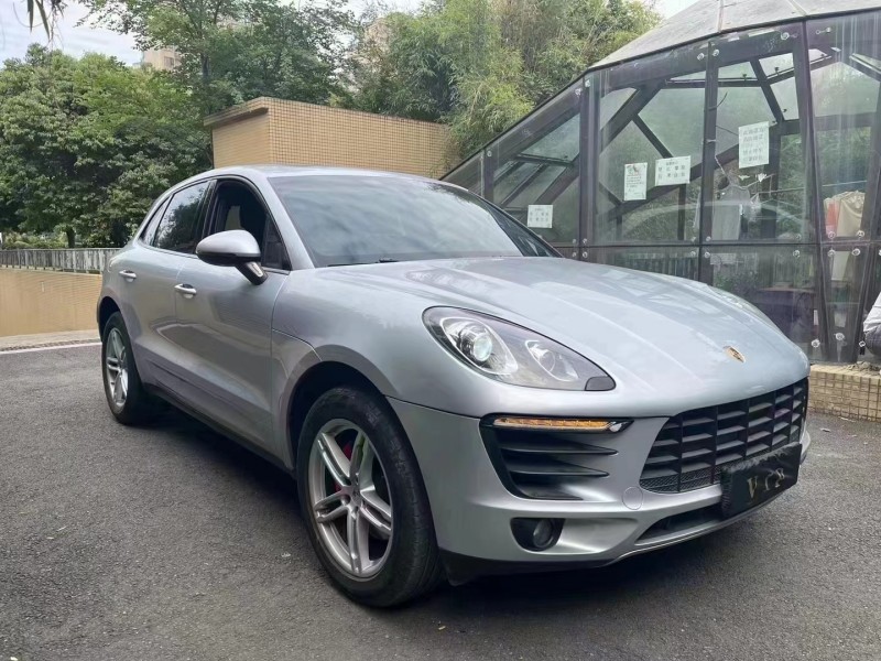 成都15年保时捷Macan2