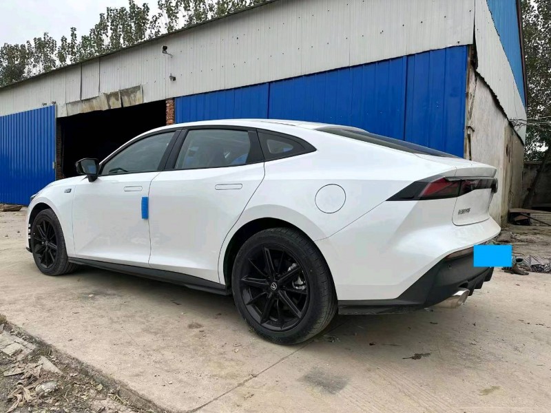 枣庄23年长安汽车UNI-V5