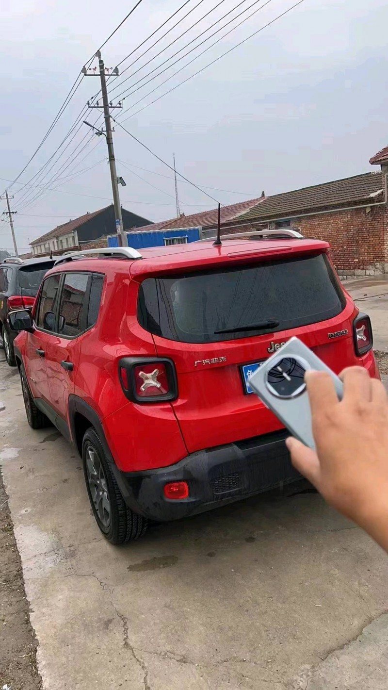 天津17年Jeep自由俠6