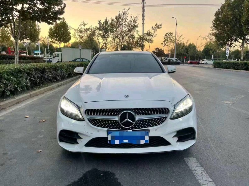 东营19年奔驰C1