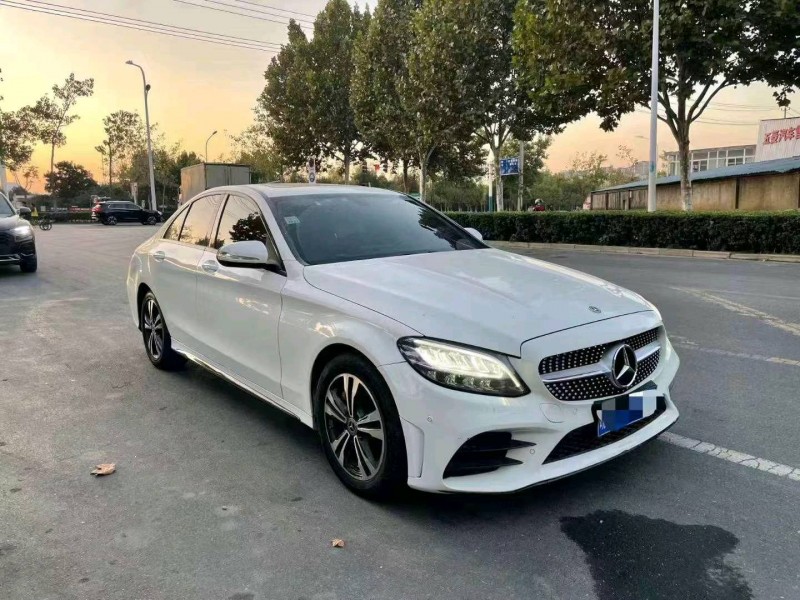 东营19年奔驰C5