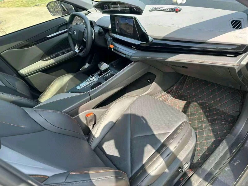 珠海22年长安汽车UNI-V6