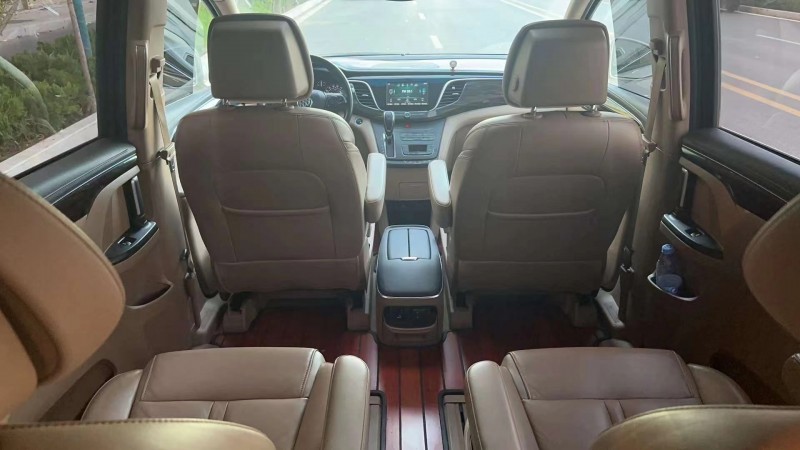 济南18年别克GL86