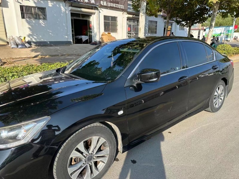 济南15年本田雅阁2