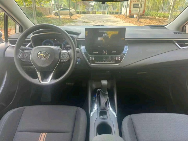 邯郸23年丰田雷凌9