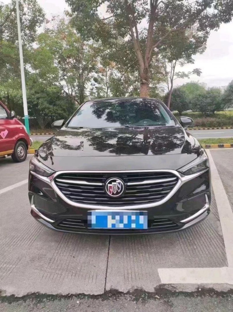 重庆23年别克君越1