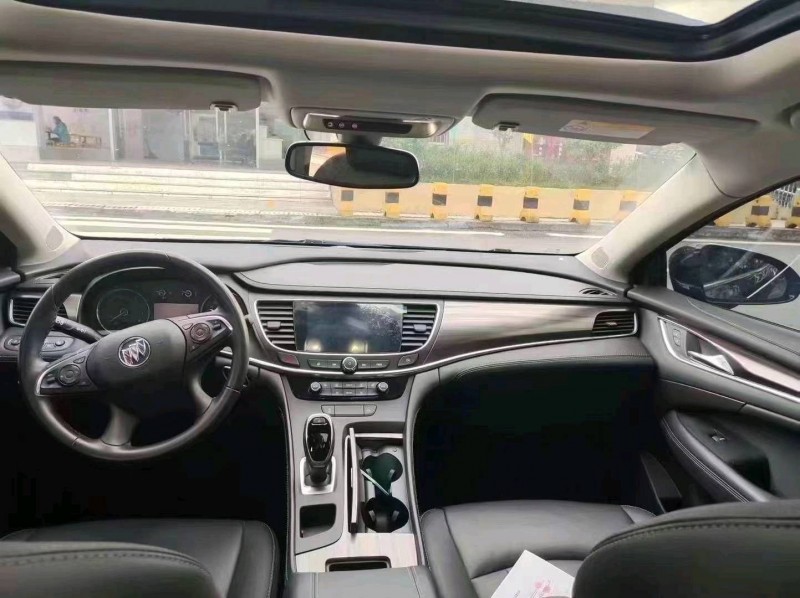 重庆23年别克君越6