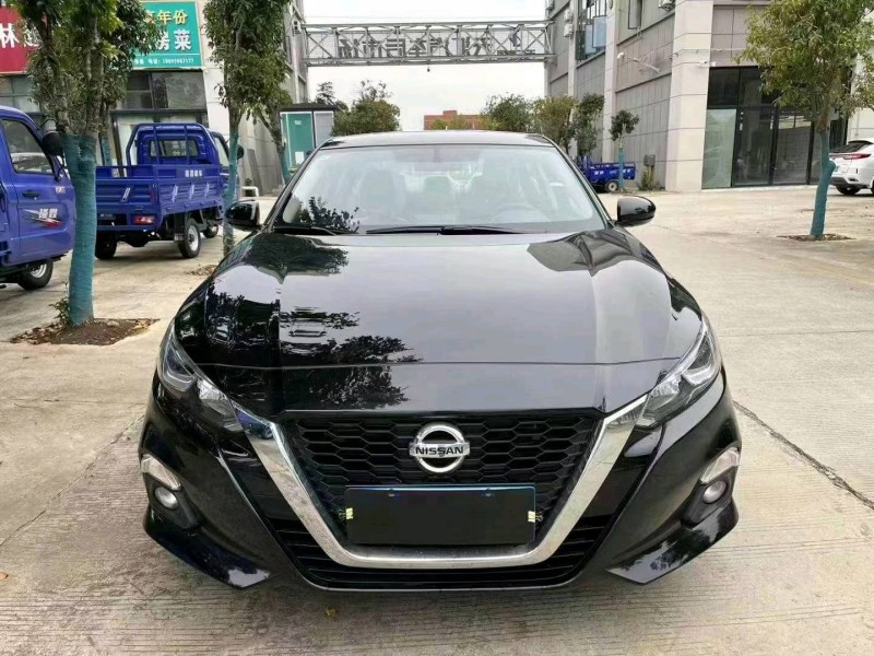 宜昌23年日產天籟1