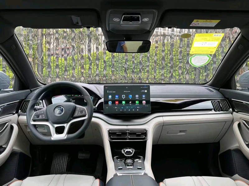 广州23年比亚迪宋4