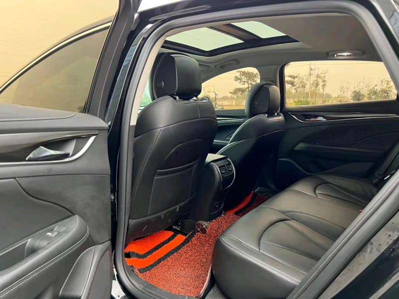 盐城20年别克君越4