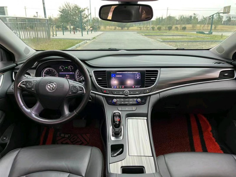 盐城20年别克君越7