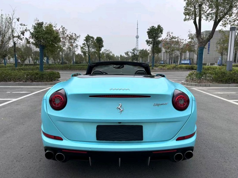 鹽城15年法拉利California T9