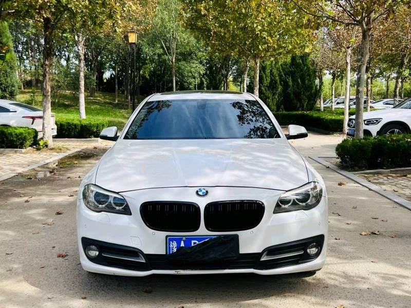 青岛16年宝马5系1